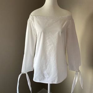JOA Los Angels, off the shoulder white shirt. Size small.